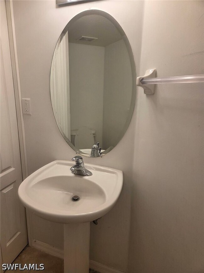 Foto del edificio - 9450 Ivy Brook Run