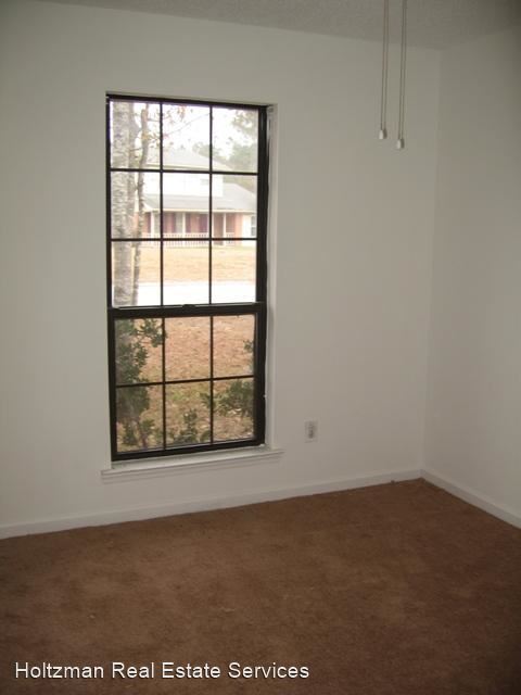 Building Photo - 3 br, 2 bath House - 1527 Woodcrest Circle