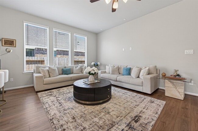 Foto del edificio - 32227 Cedar Crst Dr