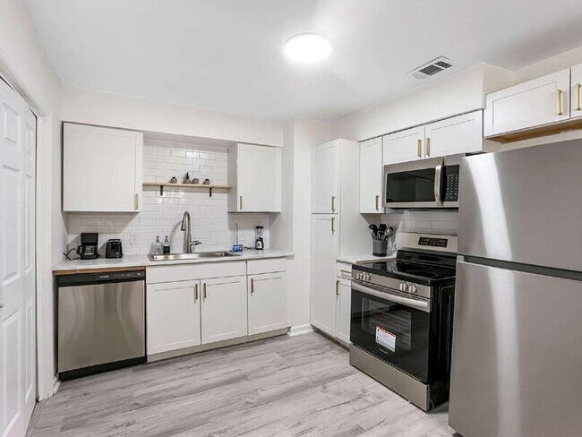 Foto del edificio - 1224 Crawford Way