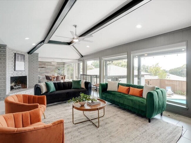 Foto del edificio - 1608 S Alamo Rd