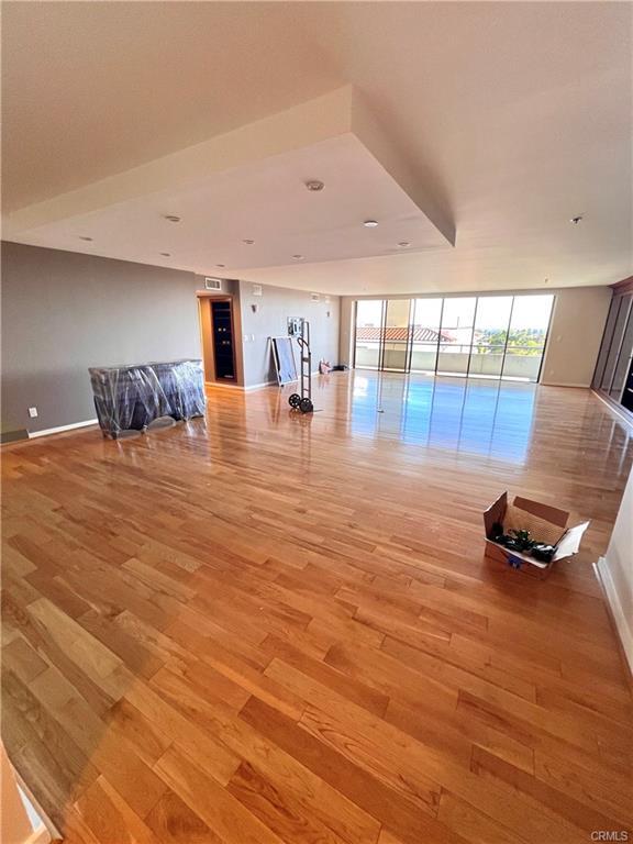 Foto del edificio - 10660 Wilshire Blvd