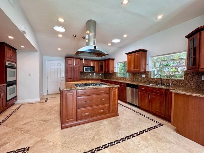 Building Photo - Beautifully remodeled 4 bedroom house in prime Woodland Hills Neighborhood