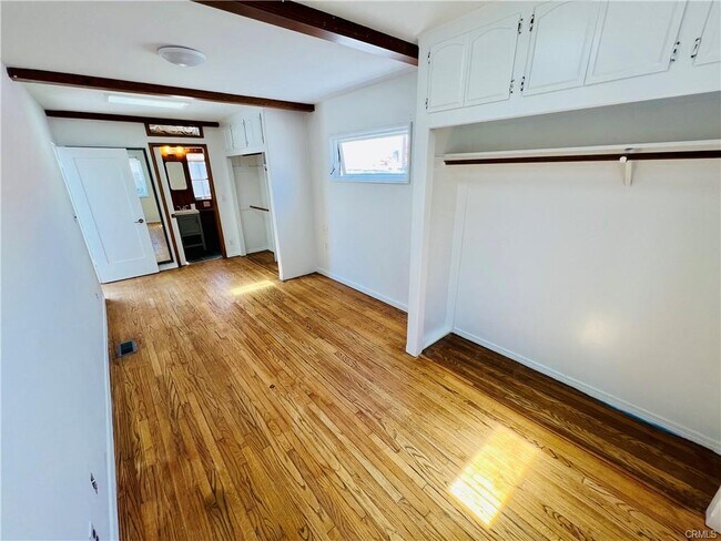 Foto del edificio - 3217 Alma Ave