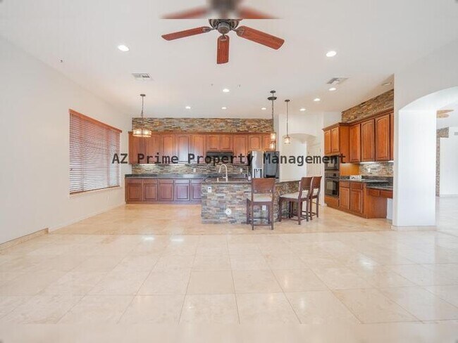 Building Photo - 4702 N 151st Dr