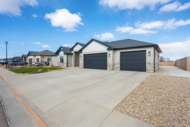 Foto del edificio - 4420 W 300 N