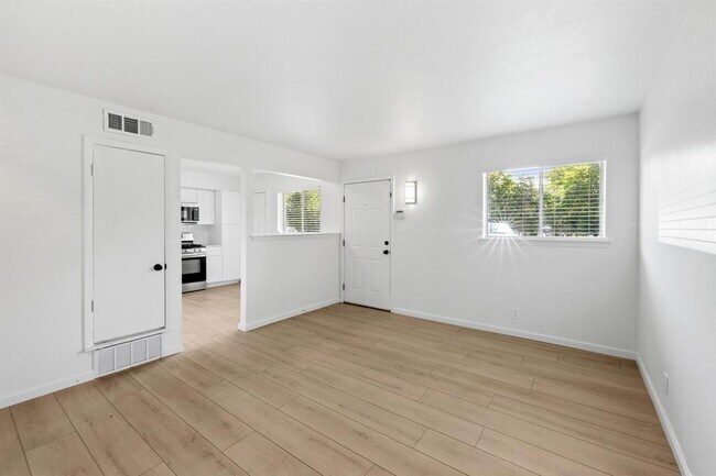 Foto del edificio - 806 E 13th St