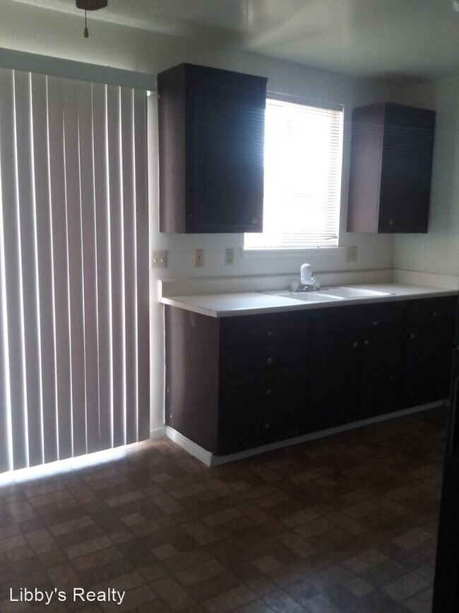 Foto del edificio - 2 br, 1 bath House - 6178 Daisy Ave