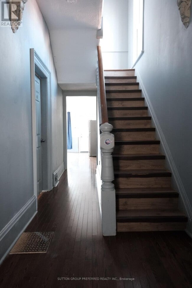 Building Photo - 1055 Richmond St