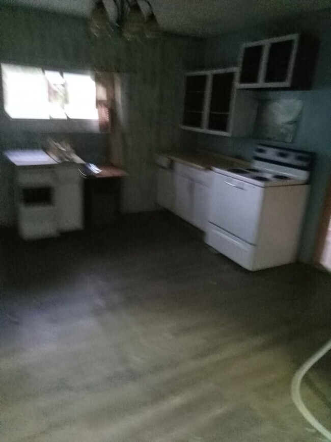 Foto del edificio - LAREDO - 3 Bedrooom Home on 1.5 Acres - $596 MO with $999 DOWN