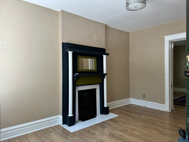 Building Photo - 3331 Lemp Ave