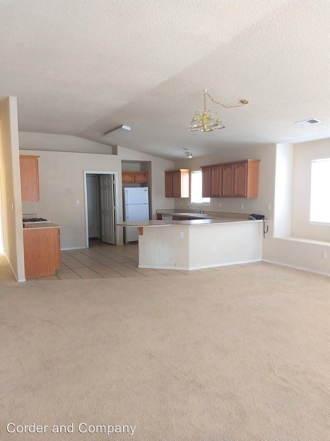 Building Photo - 3 br, 2 bath House - 6619 Ventana Hills rd nw