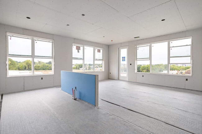 Building Photo - Evren Apartments of Lees Summit