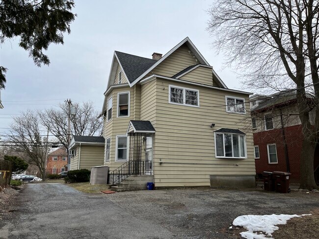 Foto del edificio - 412 Kenwood Ave