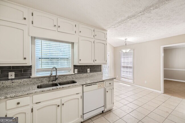 Building Photo - 849 Ridge Ave