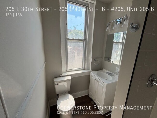 Building Photo - 205 E 30th St