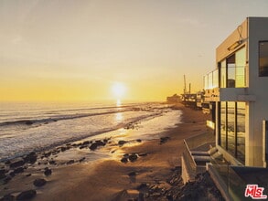 Building Photo - 24146 Malibu Rd