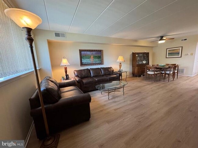 Photo - 10201 Bustleton Ave Apartment