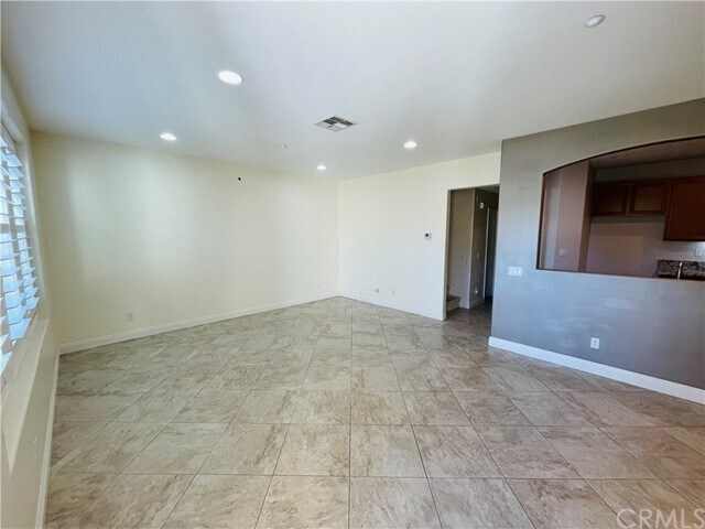 Building Photo - 40247 Rosewell Ct