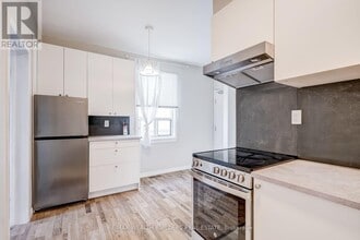 Building Photo - 2443 Dundas St W