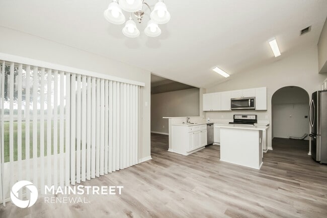 Building Photo - 662 Brockton Dr