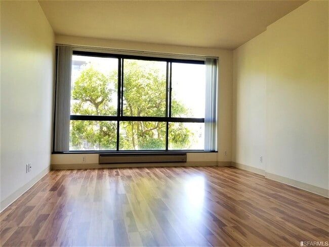 Building Photo - 300 3rd St