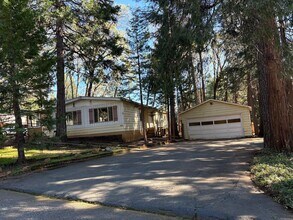 Building Photo - 6218 Leicester Dr