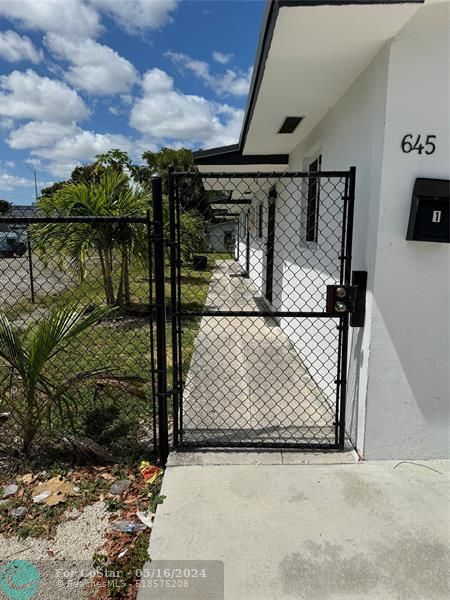 Building Photo - 645 NW 64th St