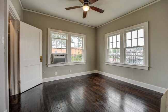 Foto del edificio - SF-065-16 &amp; 18 North 15th Street Duplex