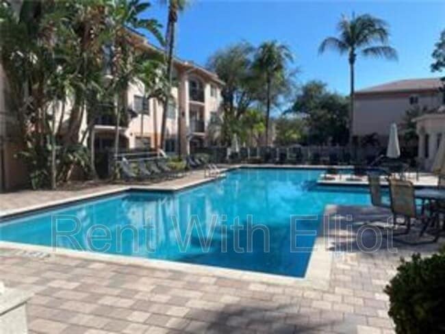 Photo - 2021 SE 10th Ave Apartment