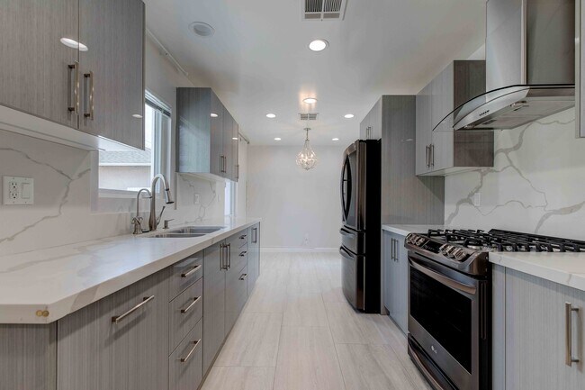 Foto del edificio - 2547 N Lincoln St
