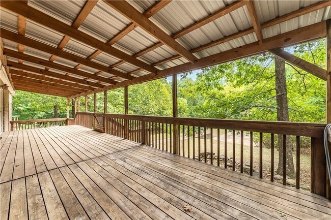 Foto del edificio - 10984 Tony Mountain Rd