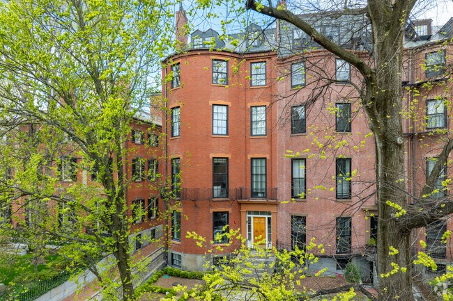 Alternate - 83 Mount Vernon St