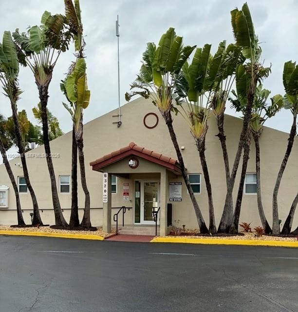 Foto del edificio - 6100 SW 130th Ave