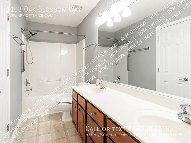 Foto del edificio - 1103 Oak Blossom Way