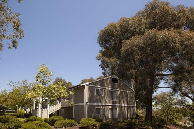 Building - Bay Village