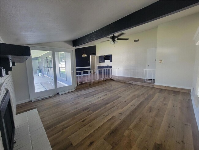 Building Photo - 1605 Royster Rd