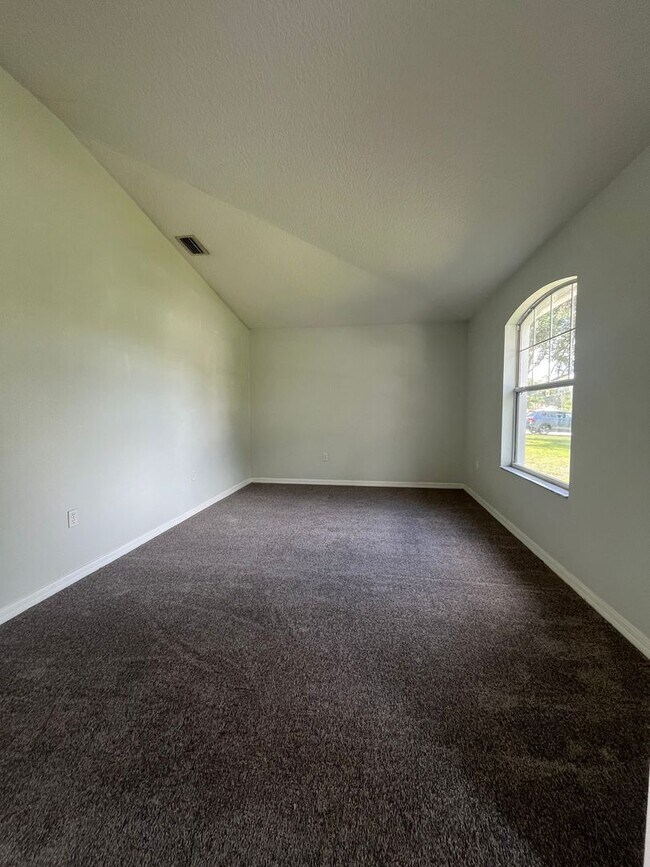 Building Photo - NEW PICS COMING SOON!!!