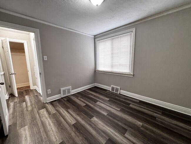 Building Photo - 8166 Bliss Ave