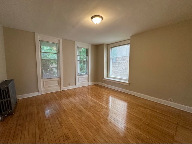 Foto del edificio - 2943 N Bartlett Ave