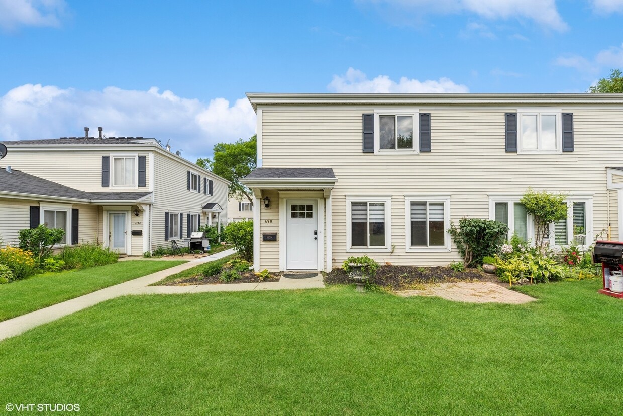 Primary Photo - 1110 Cove Dr