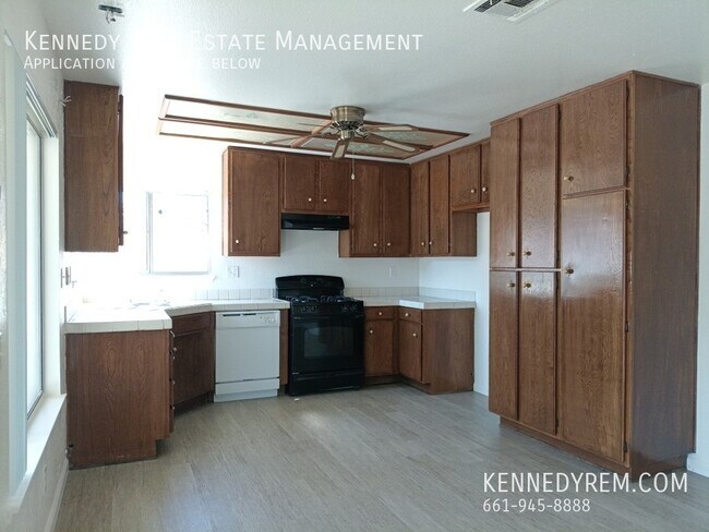 Foto del edificio - 1822 W Ave K9