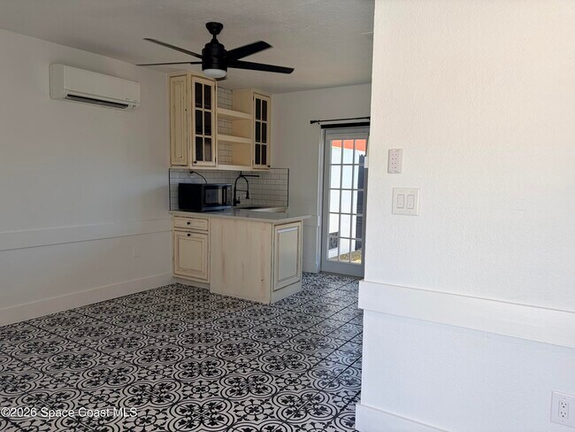 Foto del edificio - 1454 Guava Ave