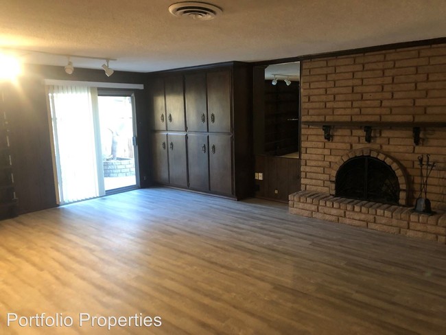 Building Photo - 3 br, 2 bath House - 4701 COLUMBUS ST. # A