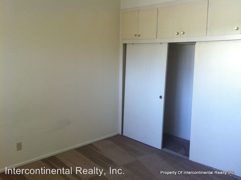 Building Photo - 749-749 Sidonia Ave