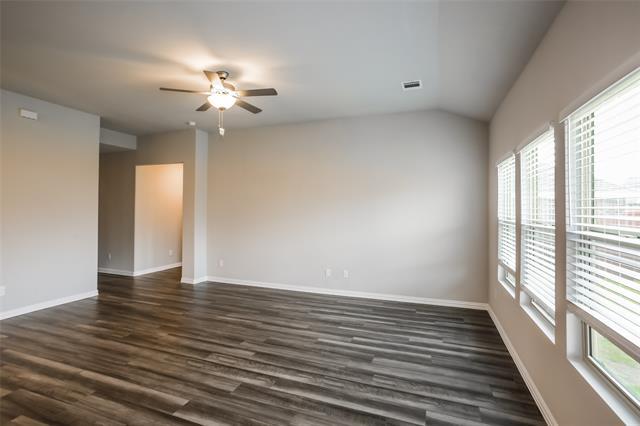 Building Photo - 2137 Sun Star Dr