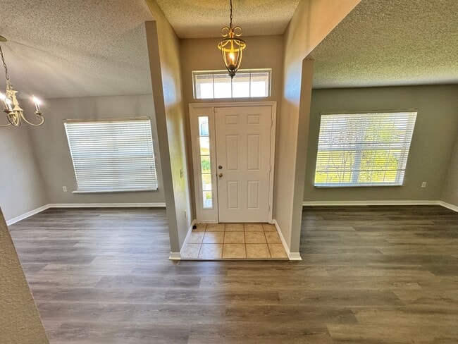 Building Photo - Split Floor plan 3/2 in Poinciana