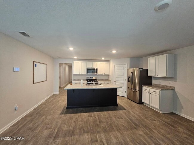 Foto del edificio - 4075 Silver Spur Rd