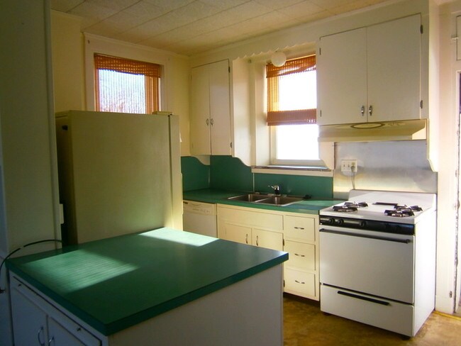 Foto del edificio - 3200 E Prospect Rd