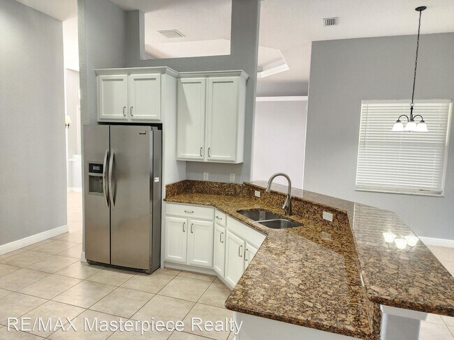 Building Photo - 4 br, 3 bath House - 4374 SW Savona Bv